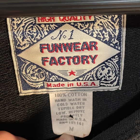 Funwear Factory 2pc set with Elephants 🐘 Medium - Picture 6 of 9